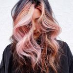 Capelli lunghi con sfumature rosa - @larisadoll