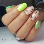 Smalto verde con decorazioni - French bianco classico con decorazione - @shima_beautyy