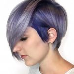 Taglio pixie con ciuffo e colore viola - @jamiedanahairstylist