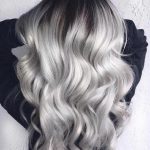 Balayage color grigio argento su capelli lunghi - @presleypo