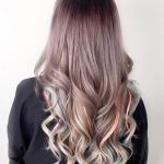 Capelli castani con balayage