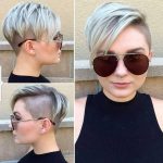 Taglio pixie con rasatura e ciuffo - @short_hair_ideas