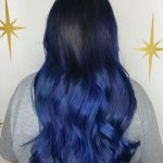 Capelli lunghi con shatush blu - @lorietherrien