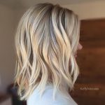 Capelli medi trattati con balayage