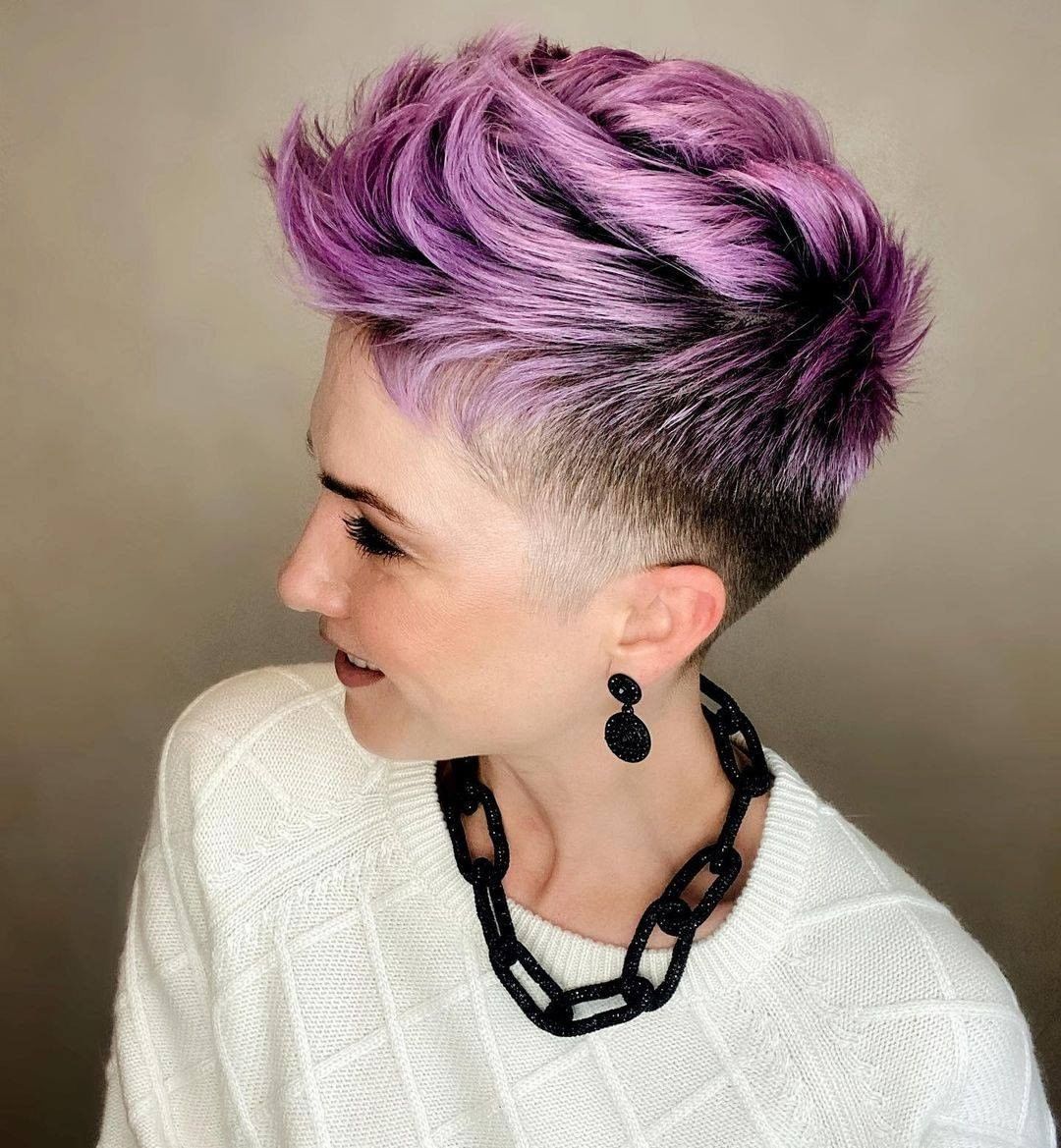 Pixie con cresta viola