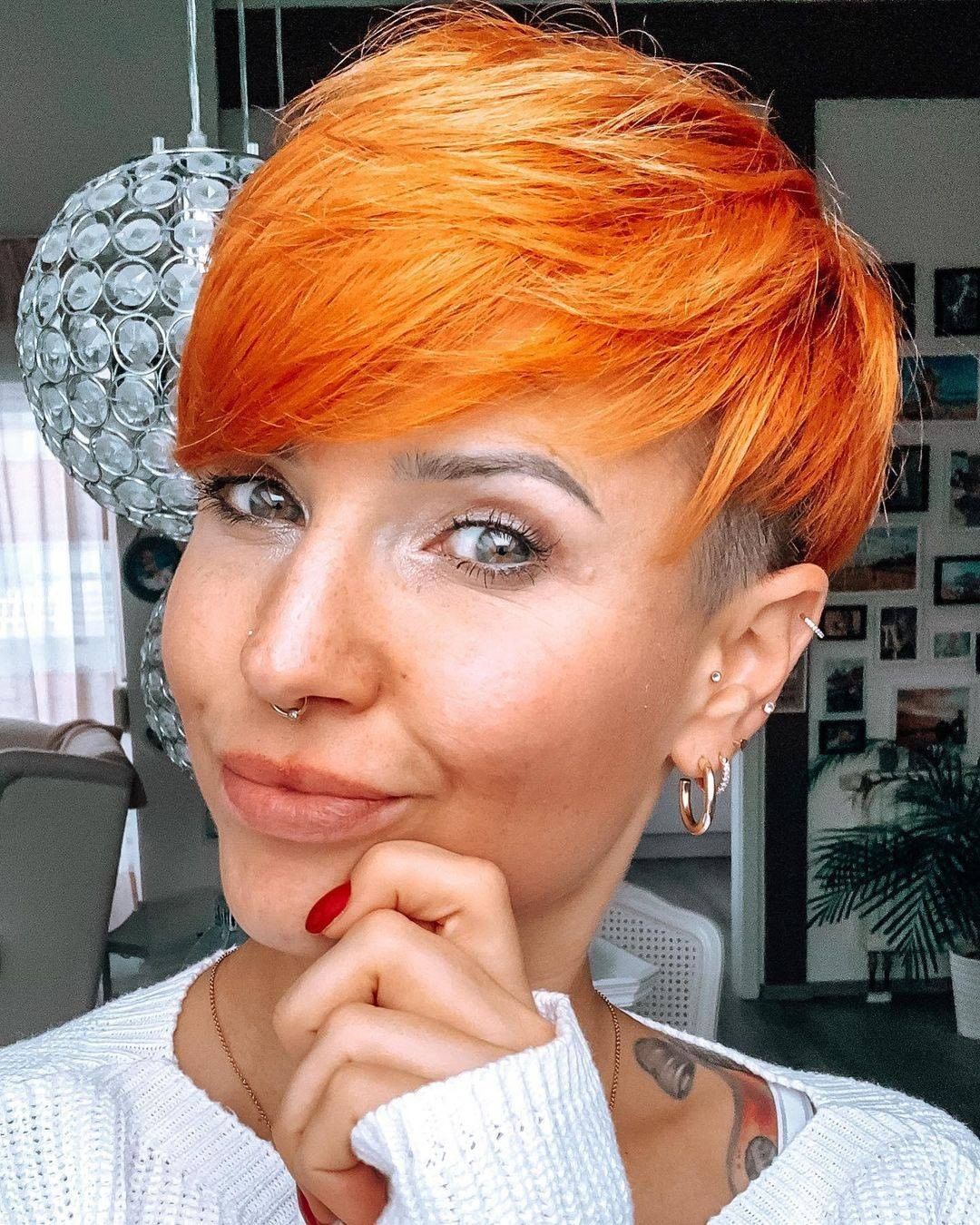 Pixie corto arancione