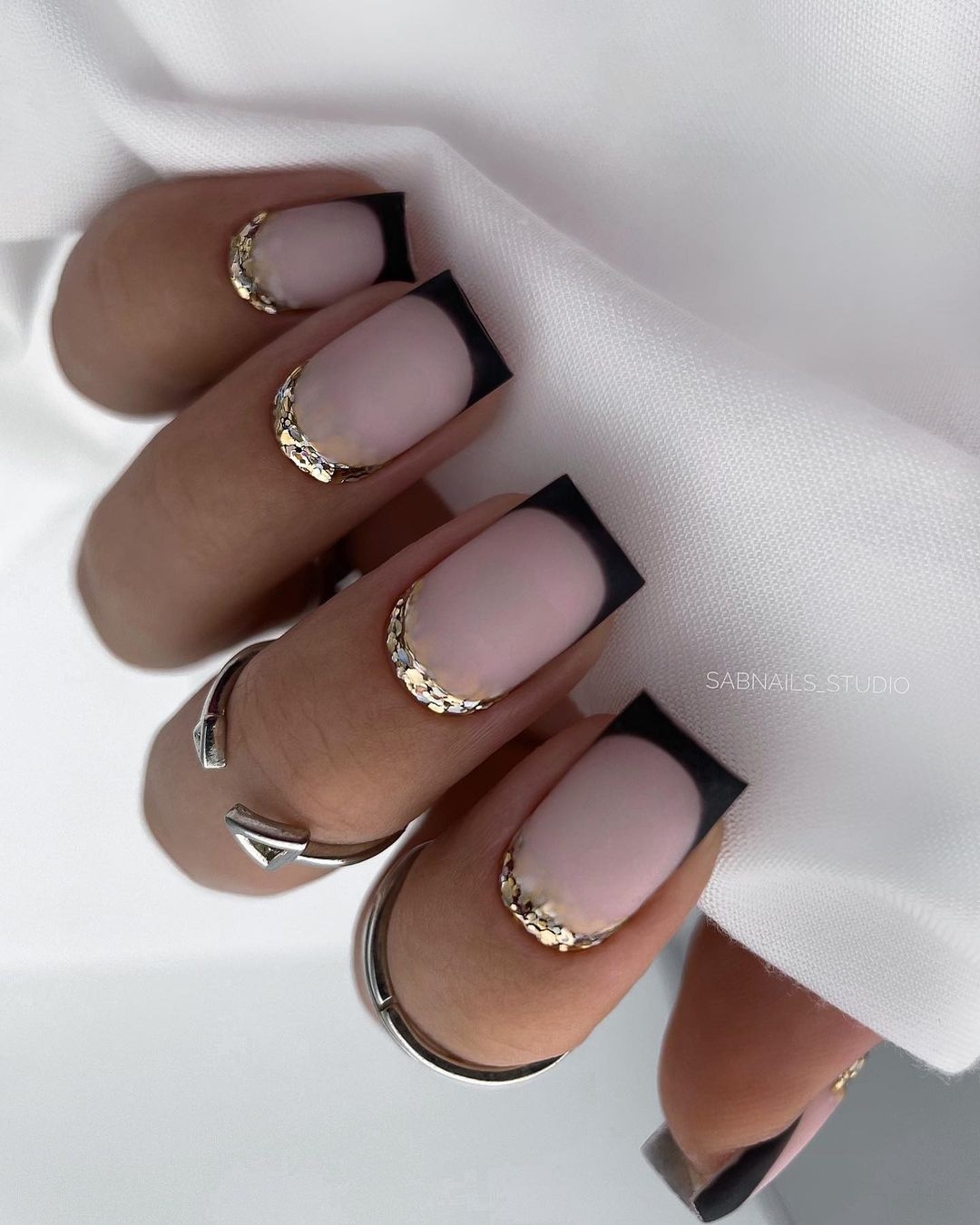 Unghie nere quadrate - @ideas_for_nailart