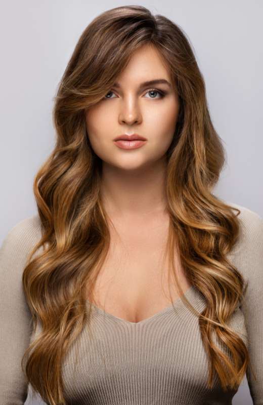 Capelli lunghi balayage ciuffo 23-11-2022