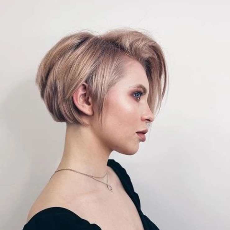 color biondo miele pixie cut- @shorthair_queen