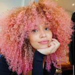 capelli rosa pink lemonade su capelli afro, https://pin.it/7tSyReh