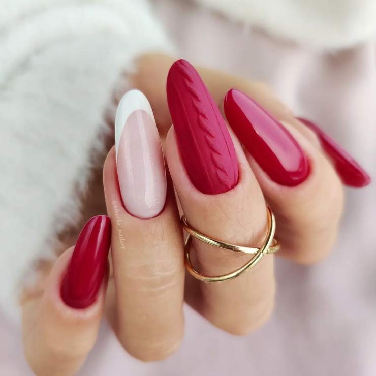 nude e rosso nail art manicure tendenza @olootka_nailart