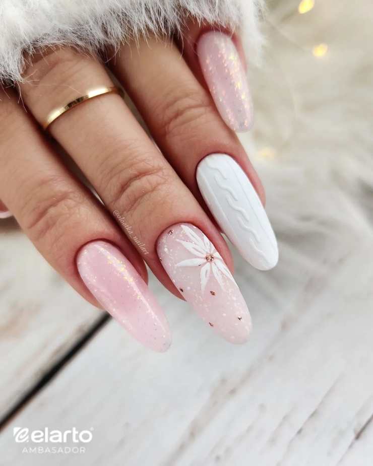 fiore bianco manicure tendenza @olootka_nailart