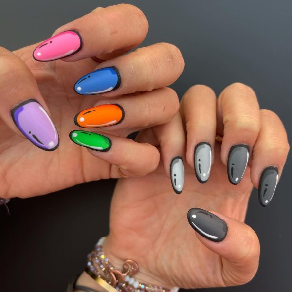 1.800.nailme Cartoon Nails multicolor 13-12-2022