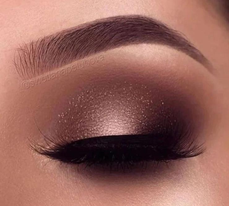 con bronzo femme fatale look @glitter_makeupp