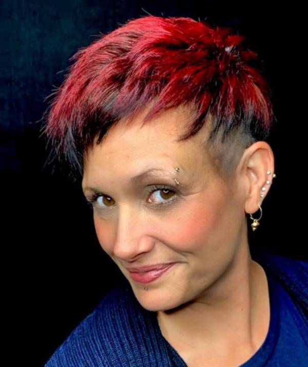 chirstas_hair_studio pixie cut rosso doppio colore 05-12-2022