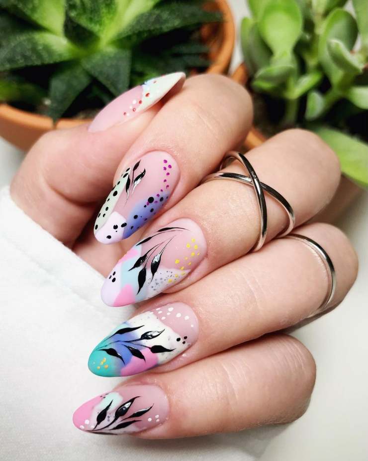 con fiori Dot Nail art