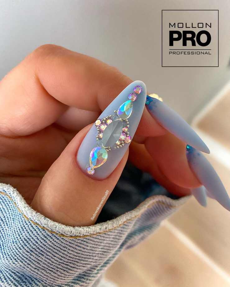 con gemma Nail art segno per segno