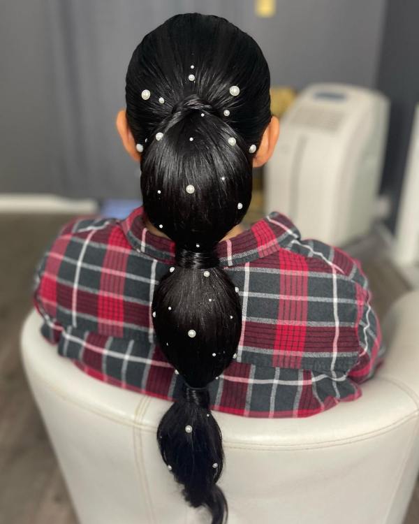 Acconciatura bubble ponytail