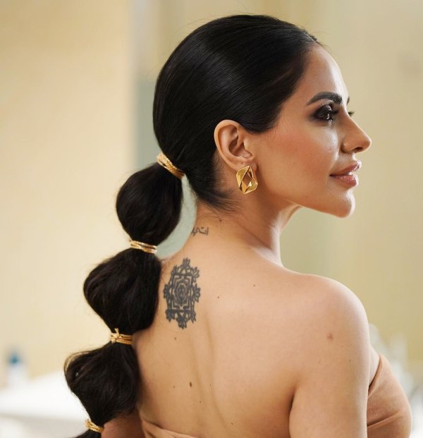 Acconciatura bubble ponytail