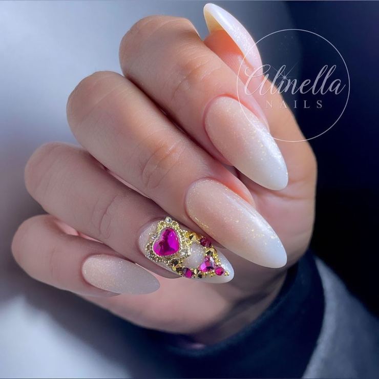 dettagli fucsia segno manicure @alinellanails._