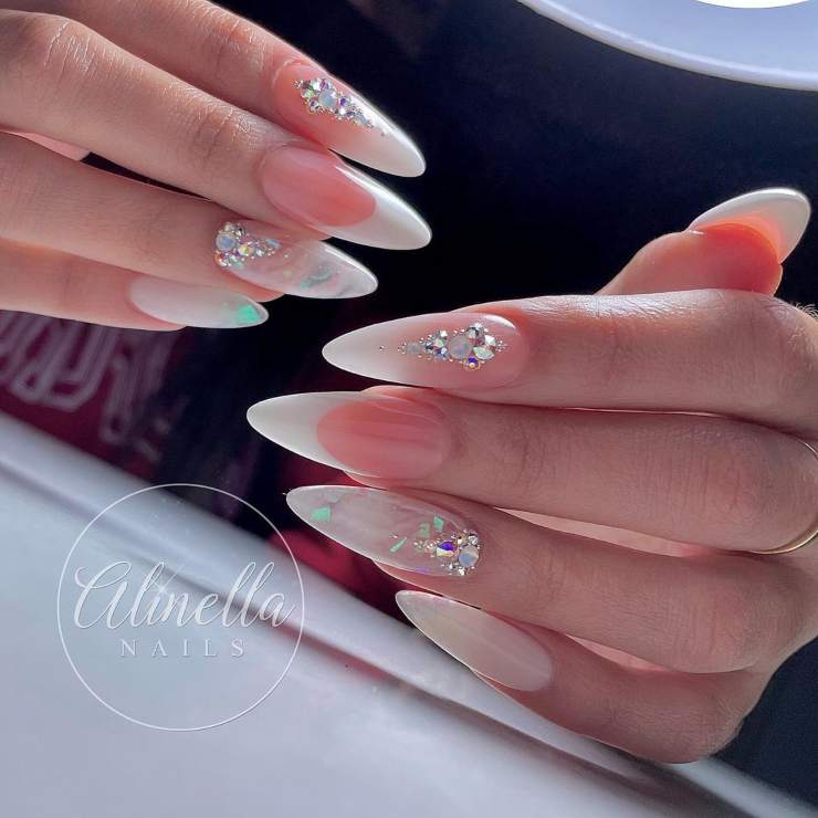 eleganti segno manicure @alinellanails._