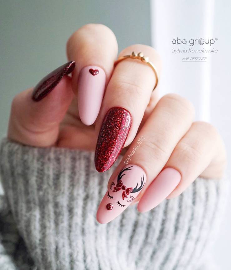 sylwia.ka_1982 Nail art unghie Natale renna 06-12-2022 cambiotaglio