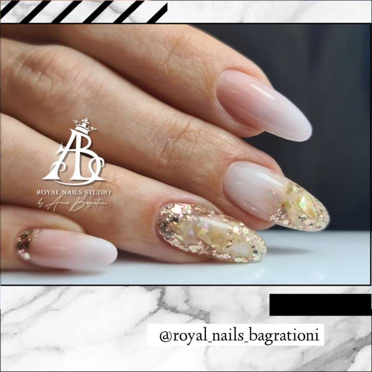 unghie applique glisser e latte @royal_nails_bagrationi