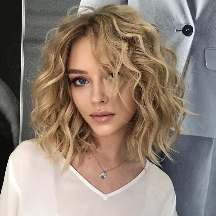 wavy bob