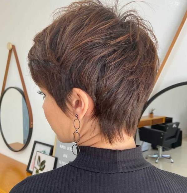 pixie cut cioccolato