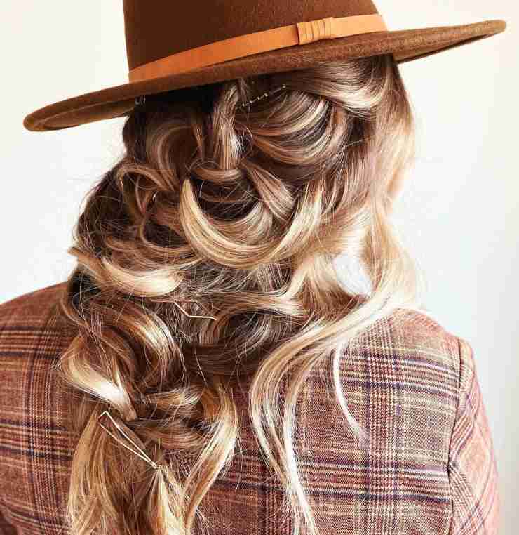 raccolti con treccia