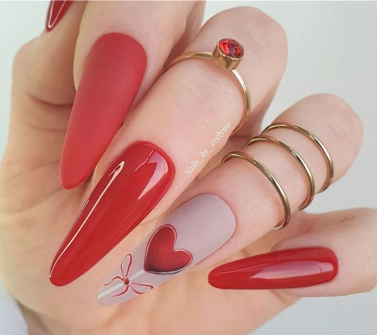 Nail Art San Valentino cuore rosso e fiocco