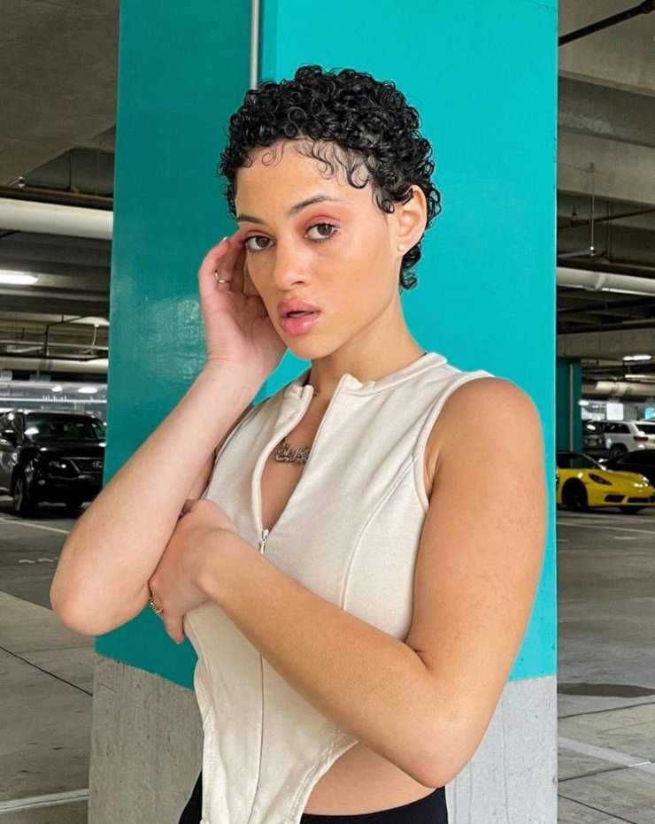 Tagli corti Primavera pixie cut