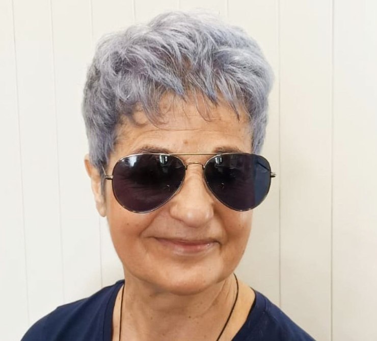 Pixie cut corto sfilato over 50