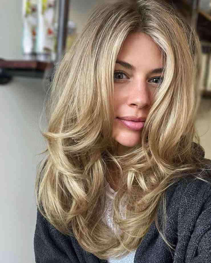 hair care routine ove 40, taglio lungo sfrangiato