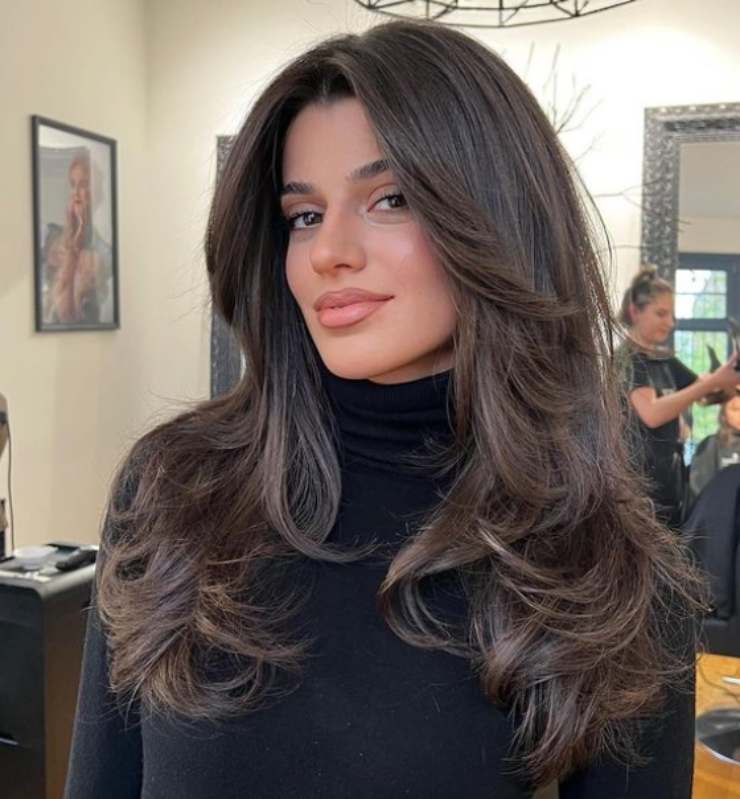 Quali sono i miglio tagli di capelli per viso tondo
