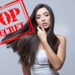 Capelli lucenti e scritta top secret